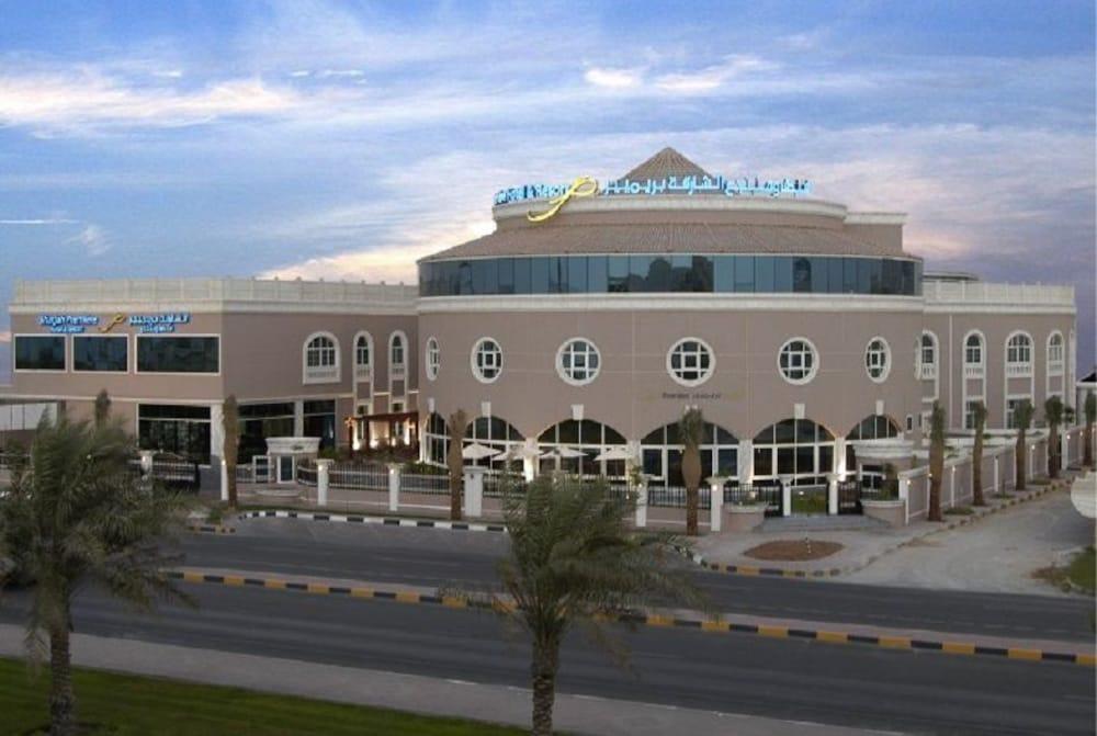 Sharjah Premiere Hotel & Resort Exterior foto